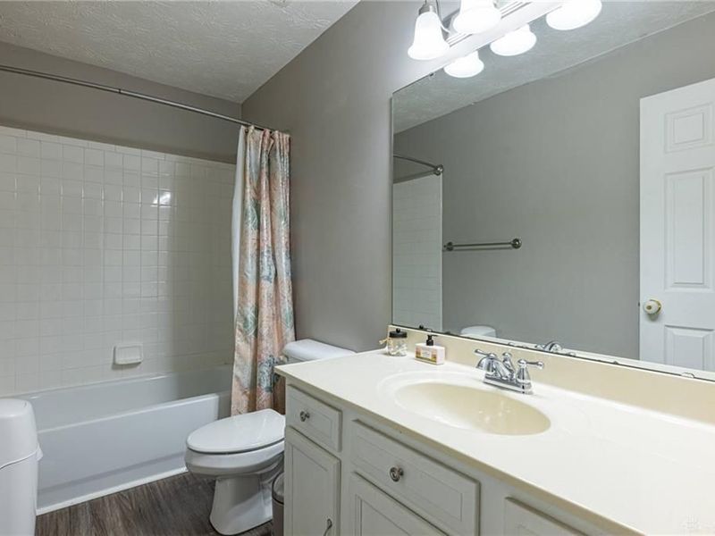 8680 Plum Creek Court, Franklin, OH 45005 Photo 19