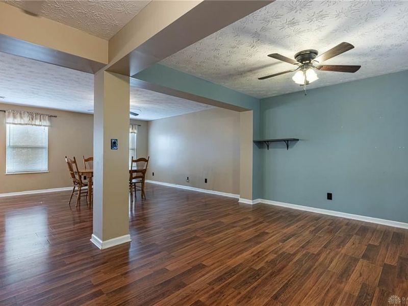 8680 Plum Creek Court, Franklin, OH 45005 Photo 4