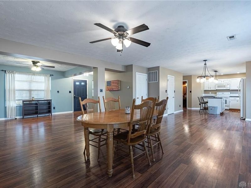 8680 Plum Creek Court, Franklin, OH 45005 Photo 7