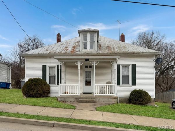 807 Maupin Avenue , New Haven, MO 63068