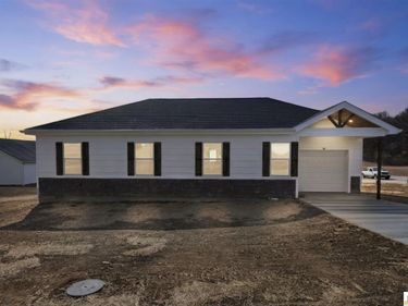 110 Ashkirk Lane , Glasgow, KY 42141