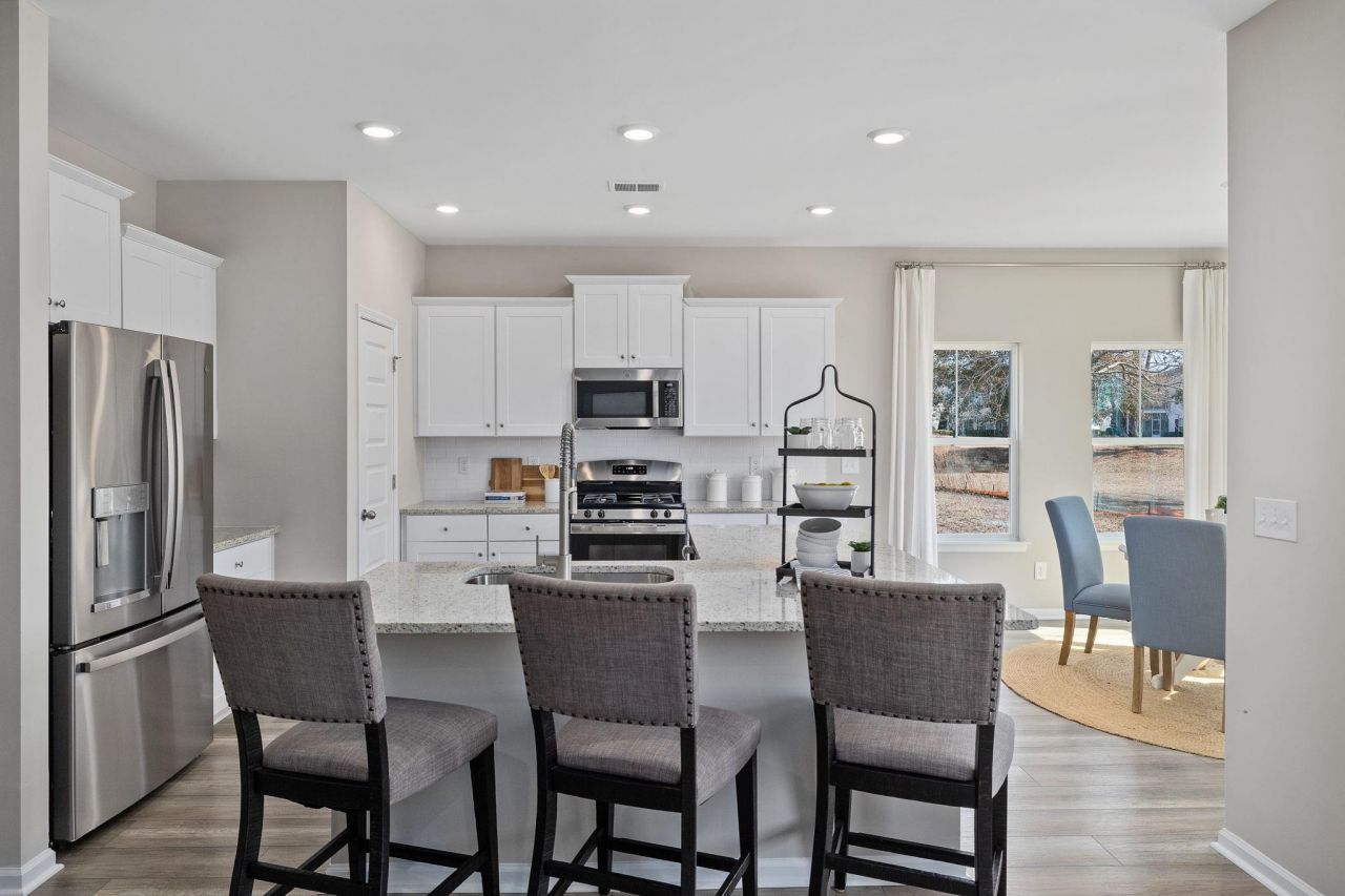 1205 Seachase Way  Photo 7