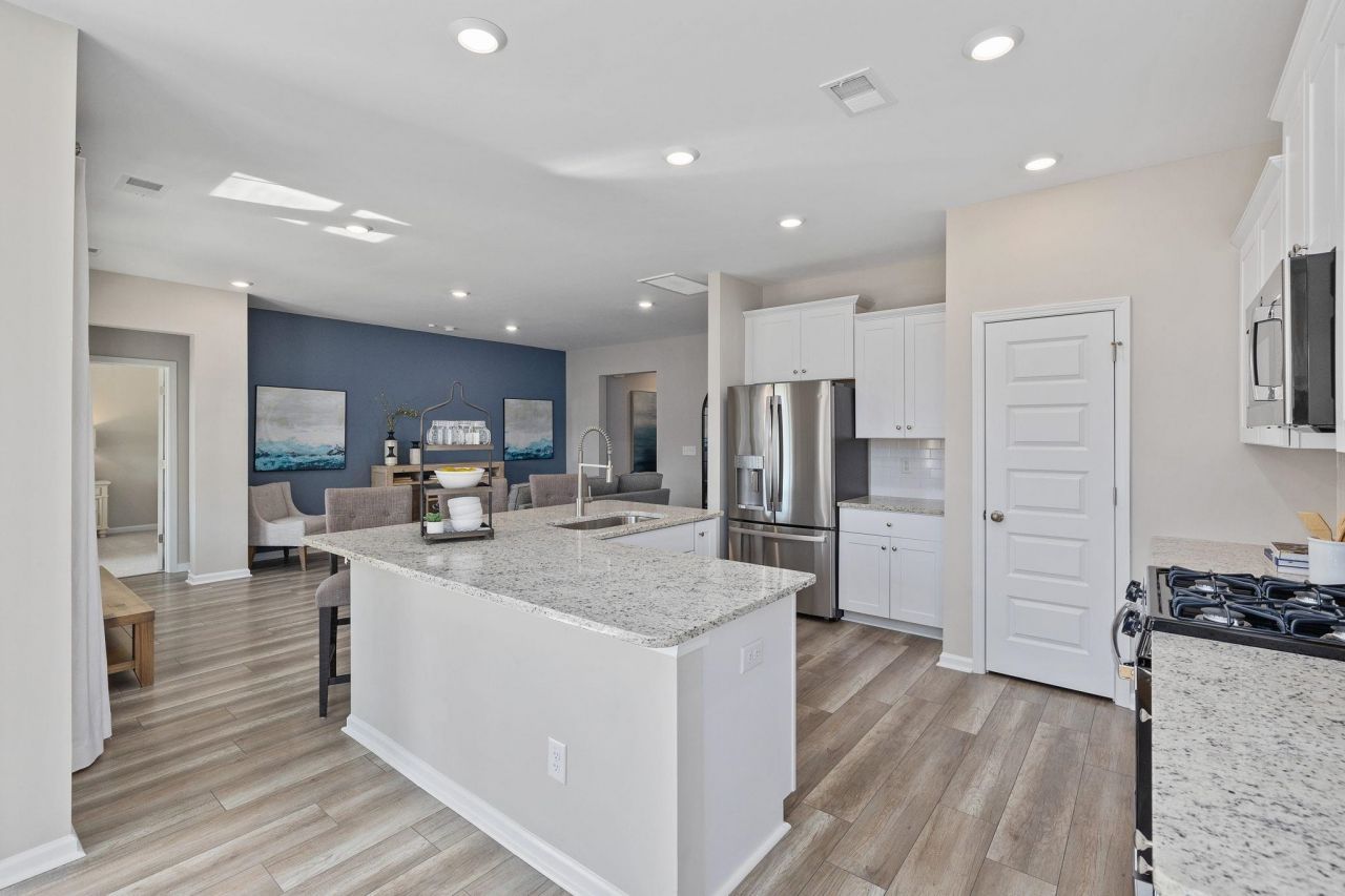 1205 Seachase Way  Photo 9