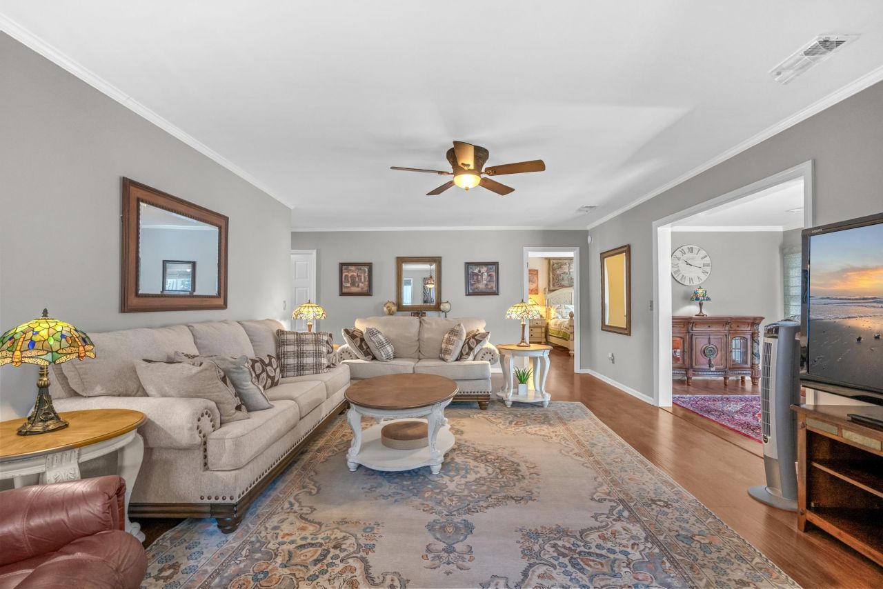 104 Birchwood Ln. Photo 9