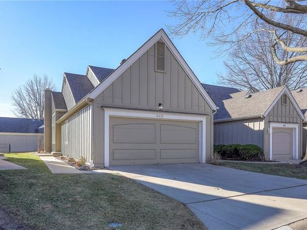 9415 W 122nd Street, Overland Park, KS 66213