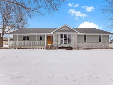 1005 9th Street SE, Waseca, MN 56093