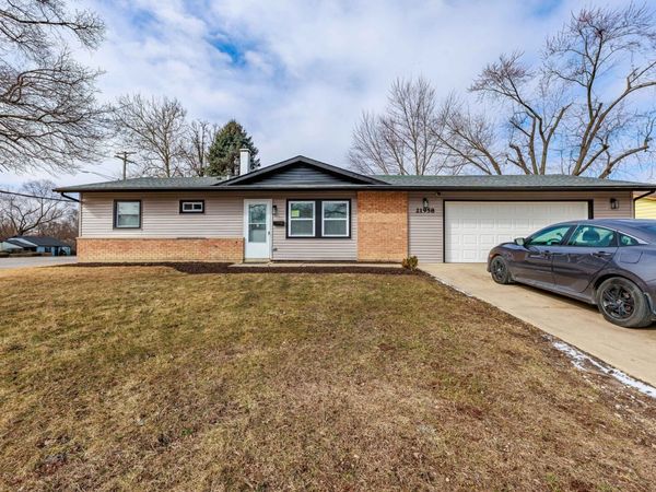 21958 S MERRILL Avenue, Sauk Village, IL 60411