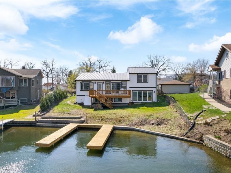 253 Aqua Boulevard, Coventry, OH 44319 Photo 2