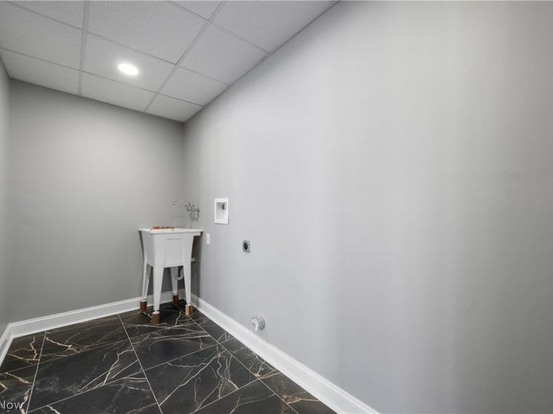 253 Aqua Boulevard, Coventry, OH 44319 Photo 29