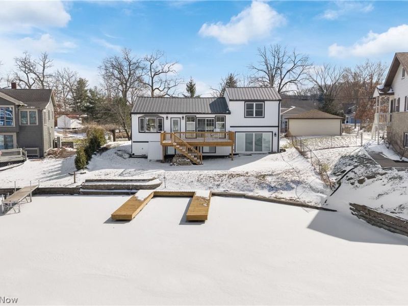 253 Aqua Boulevard, Coventry, OH 44319 Photo 3