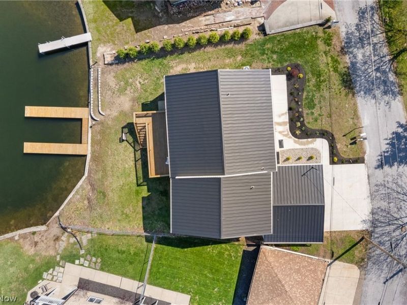 253 Aqua Boulevard, Coventry, OH 44319 Photo 6