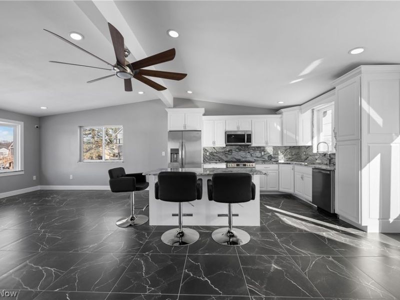 253 Aqua Boulevard, Coventry, OH 44319 Photo 7