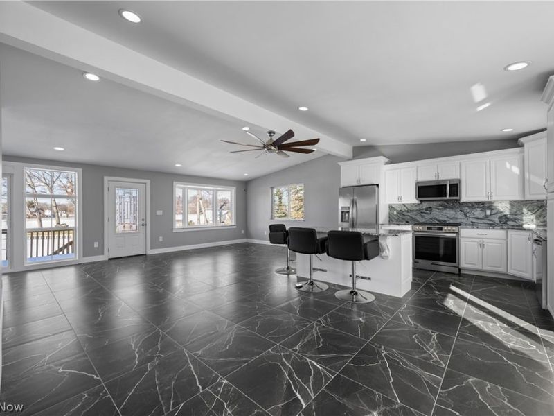 253 Aqua Boulevard, Coventry, OH 44319 Photo 8