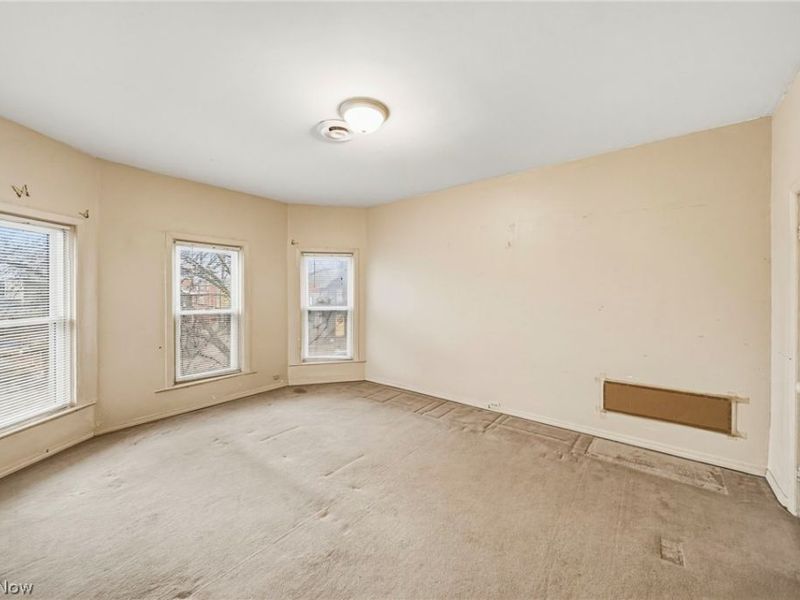 3202 Whitman Avenue, Cleveland, OH 44113 Photo 11