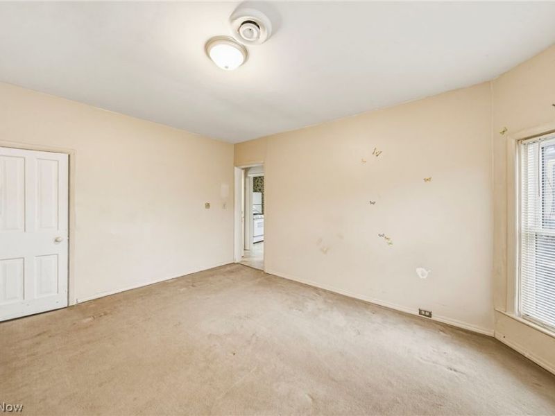 3202 Whitman Avenue, Cleveland, OH 44113 Photo 13