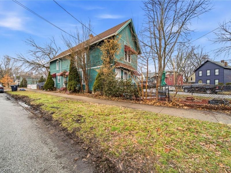 3202 Whitman Avenue, Cleveland, OH 44113 Photo 22