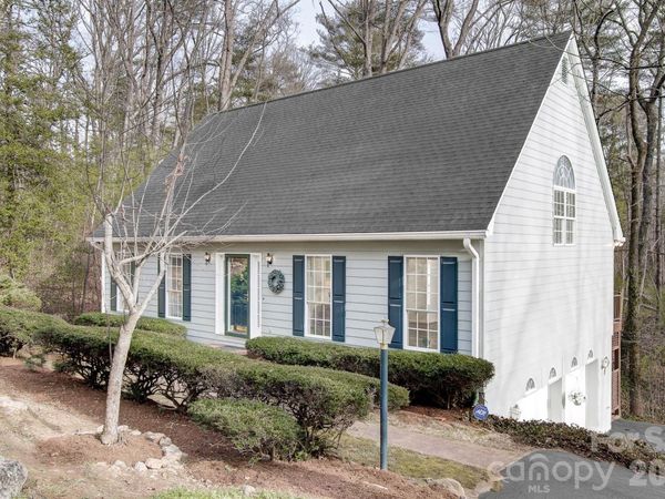 456 Mills Gap Road, Arden, NC 28704