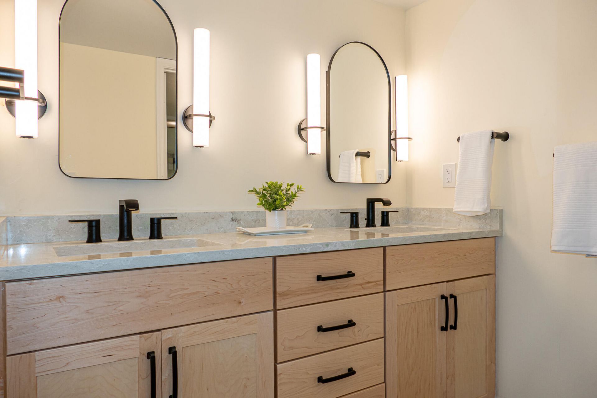 162 SE St Lucie Blvd # Boulevard, Unit B-204, Stuart, FL 34996 Photo