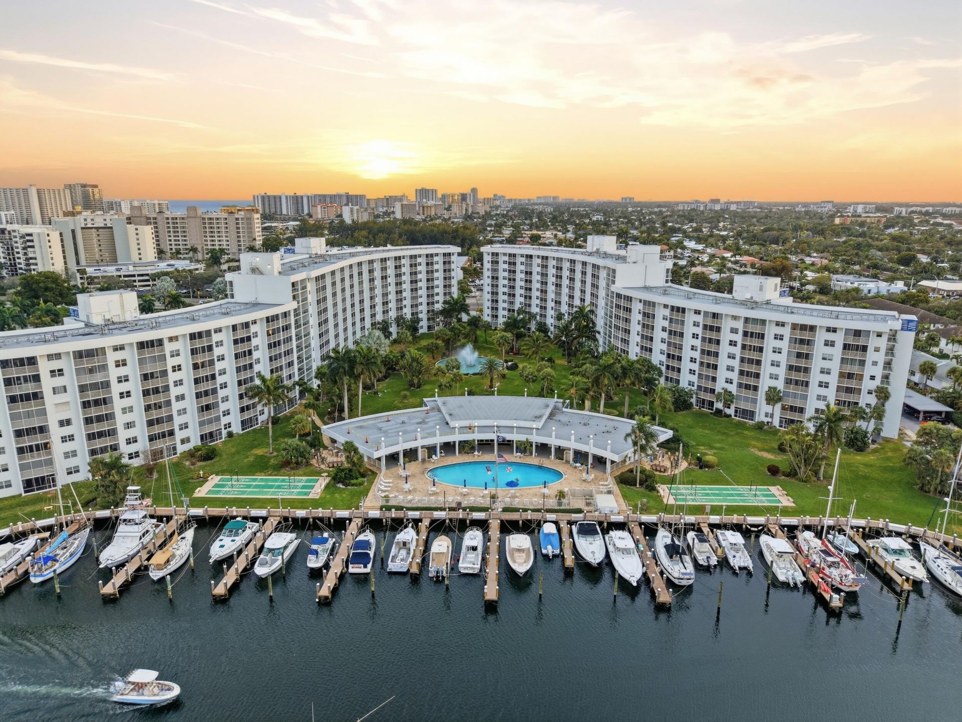 2731 NE 14th St Causeway, Unit 837, Pompano Beach, FL 33062 Photo