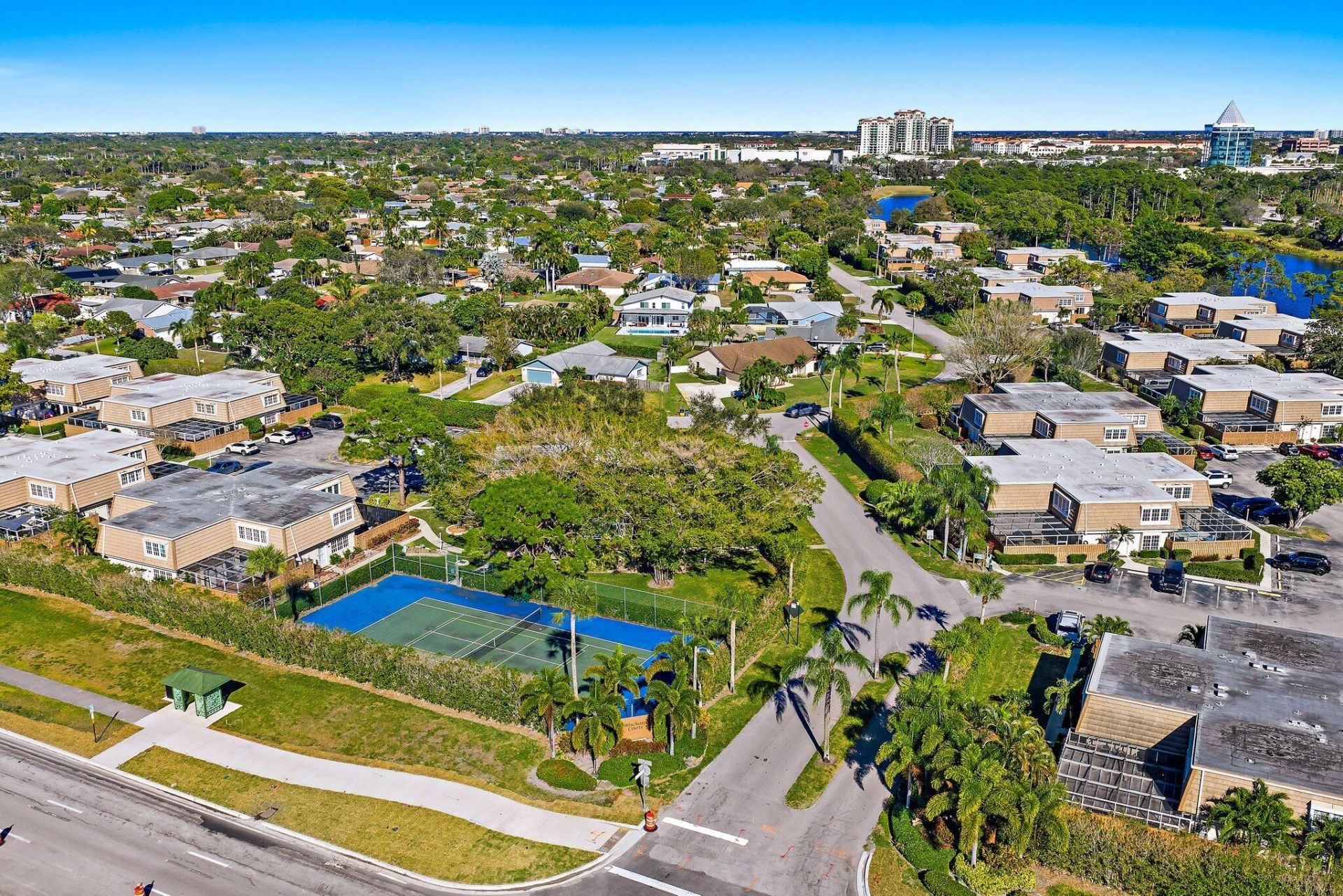 4270 Hazel Avenue, Unit B, Palm Beach Gardens, FL 33410 Photo