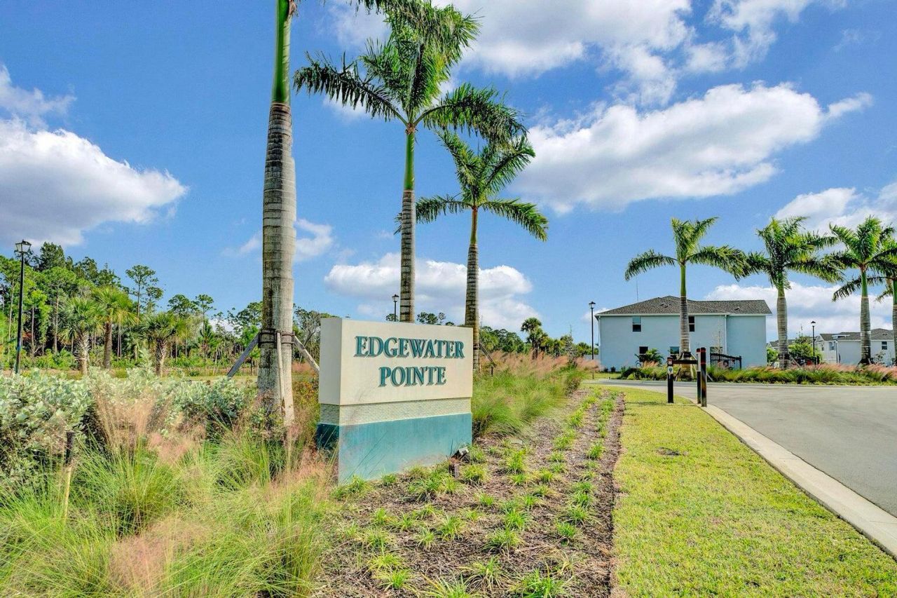5748 SE Edgewater Circle, Stuart, FL 34997 Photo