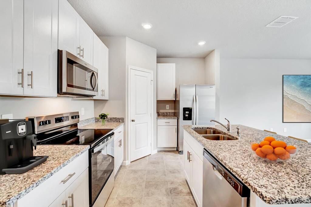 5748 SE Edgewater Circle, Stuart, FL 34997 Photo