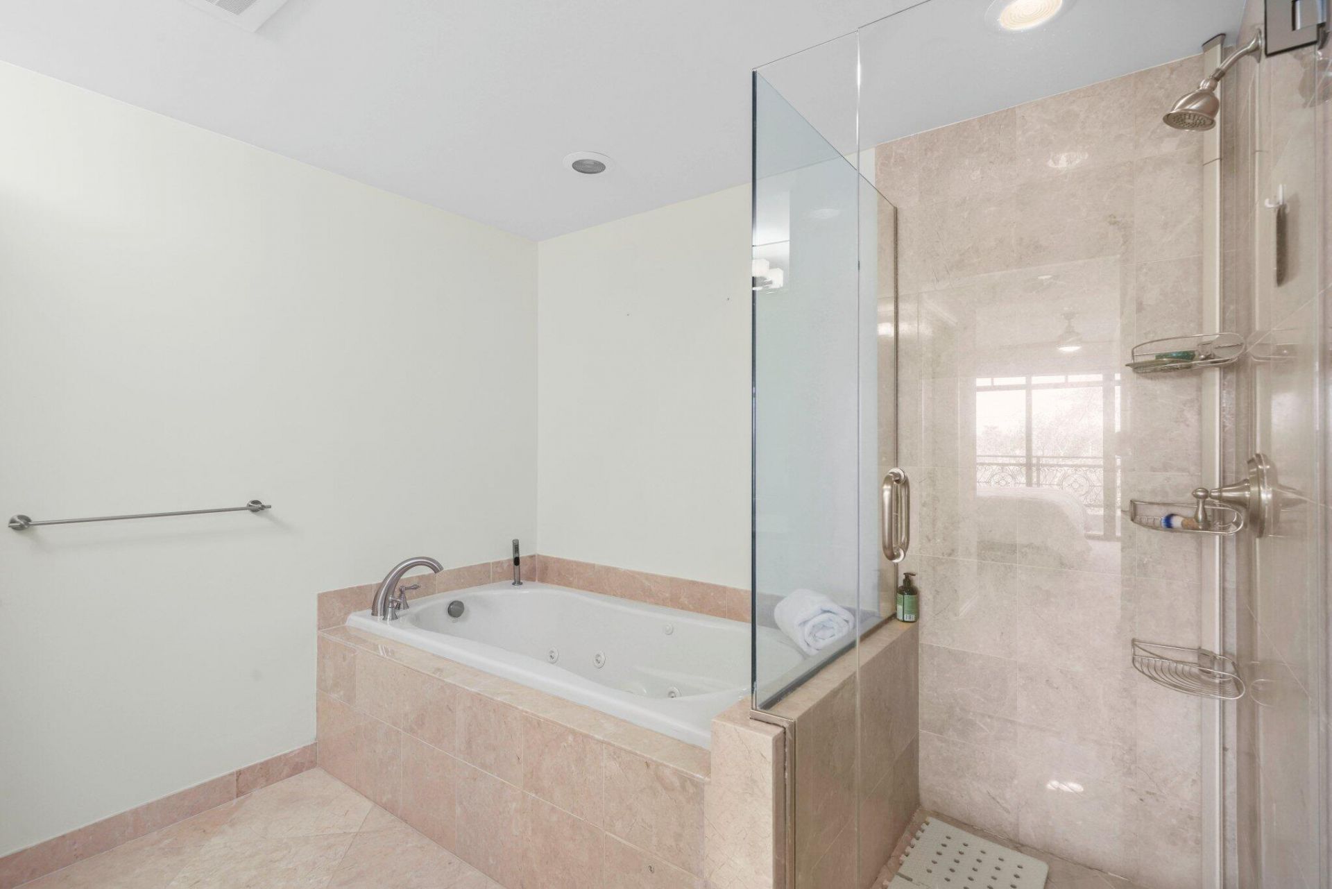 200 E Palmetto Park Road, Unit 19, Boca Raton, FL 33432 Photo