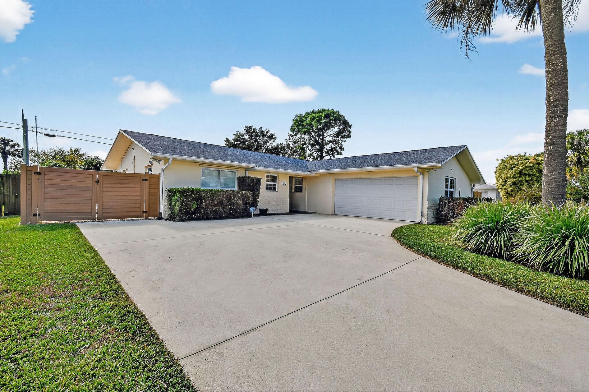 3790 Dogwood Avenue, Palm Beach Gardens, FL 33410 Photo