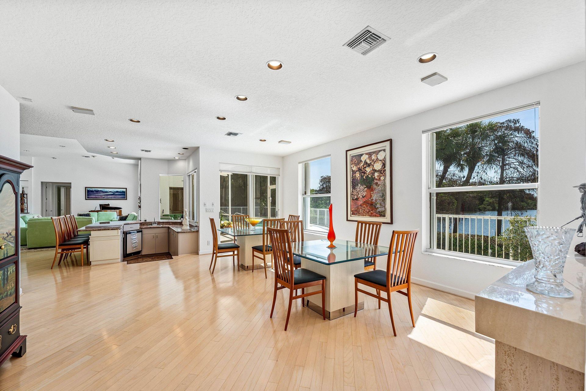 4 Sutton Drive, Boynton Beach, FL 33436 Photo