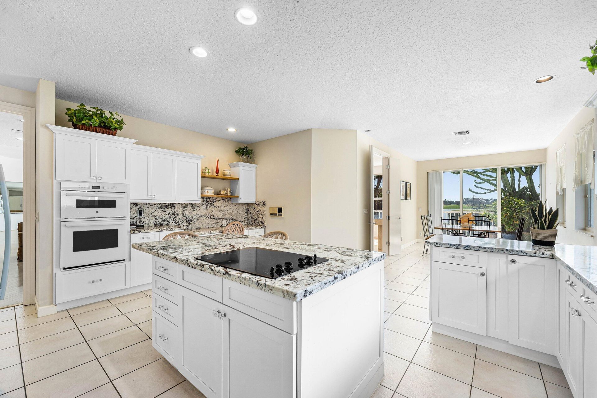 4 Sutton Drive, Boynton Beach, FL 33436 Photo