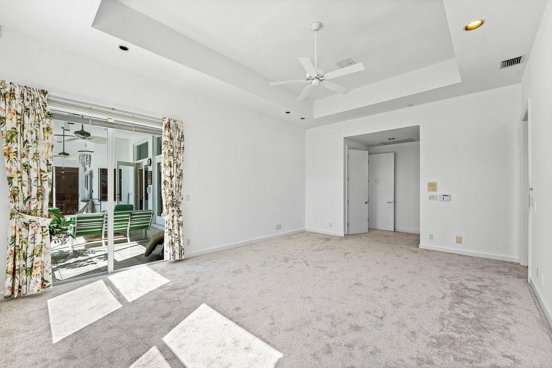 4 Sutton Drive, Boynton Beach, FL 33436 Photo