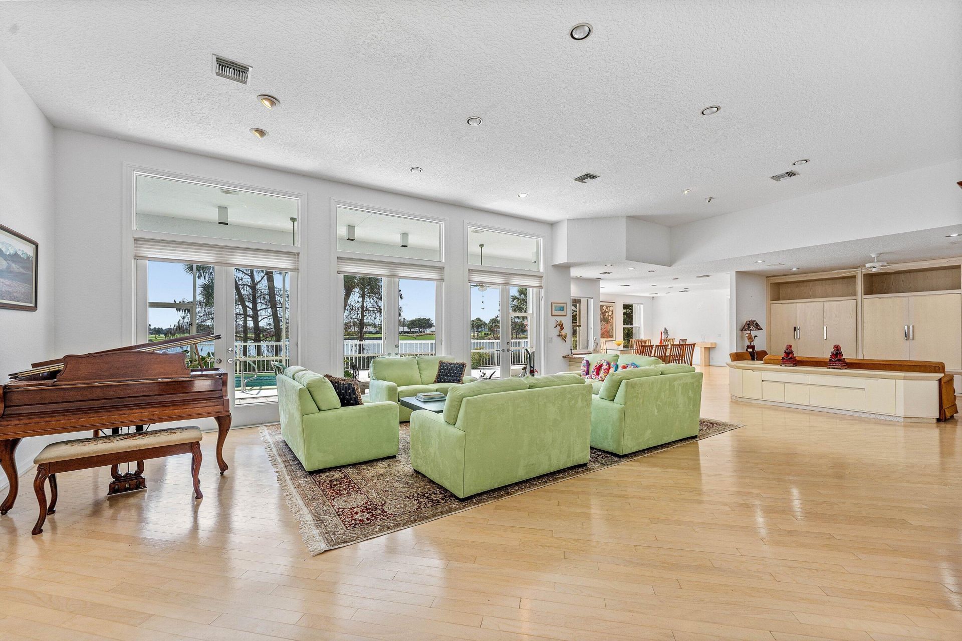 4 Sutton Drive, Boynton Beach, FL 33436 Photo