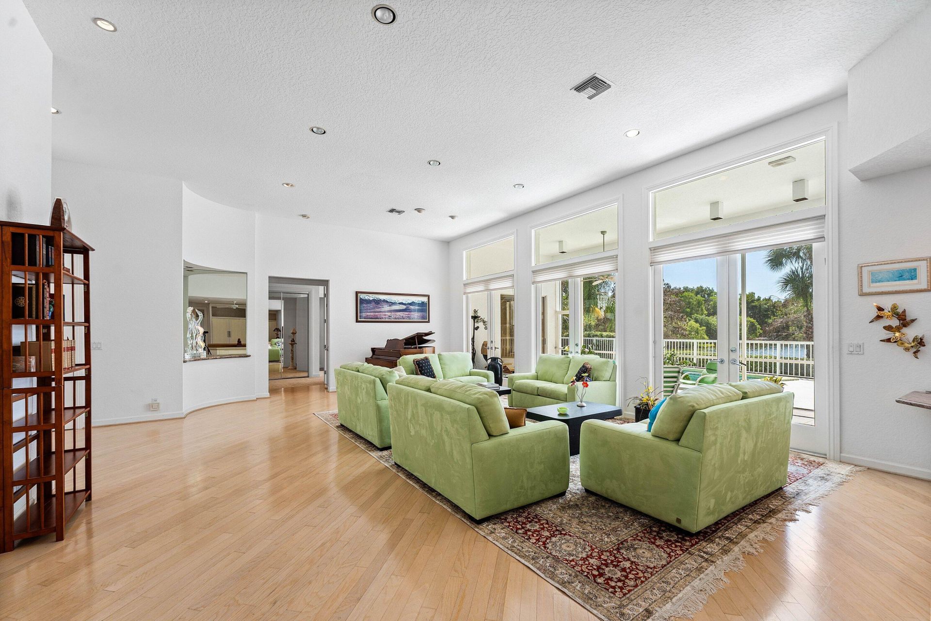 4 Sutton Drive, Boynton Beach, FL 33436 Photo