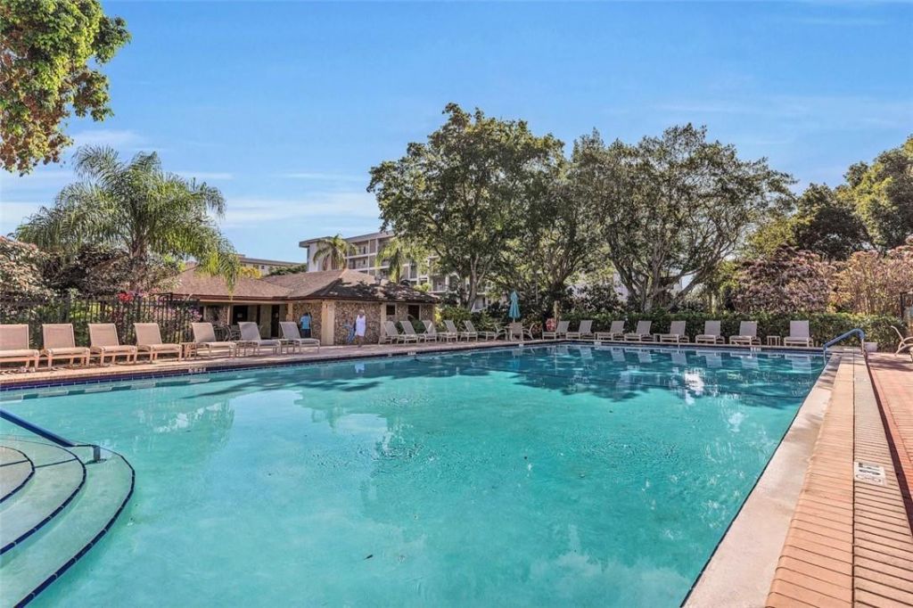 3100 N Palm Aire Drive, Unit 406, Pompano Beach, FL 33069 Photo