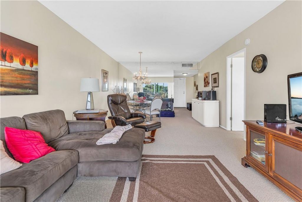 3100 N Palm Aire Drive, Unit 406, Pompano Beach, FL 33069 Photo