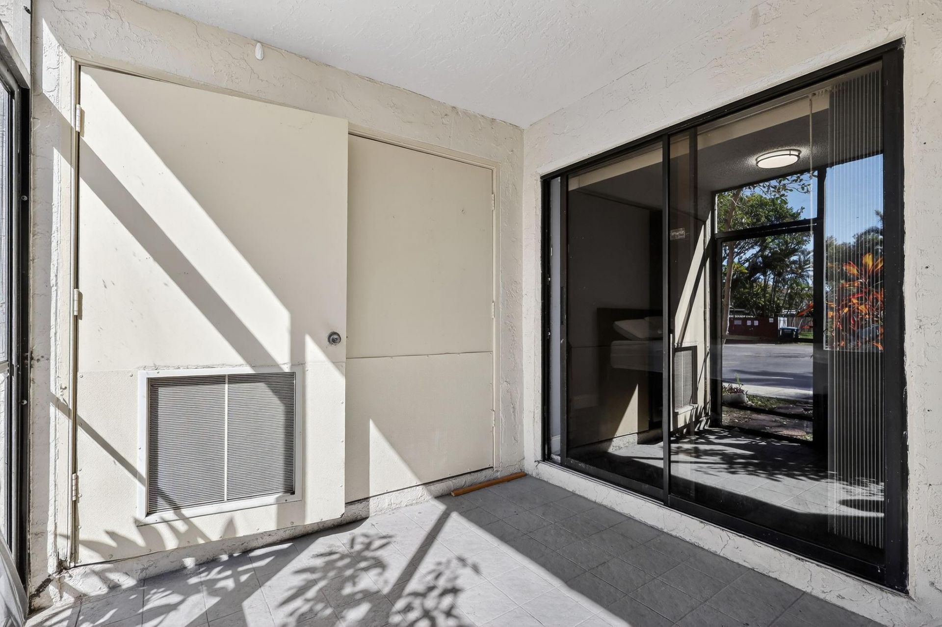 20110 NE 3rd Court, Unit 5, Miami, FL 33179 Photo