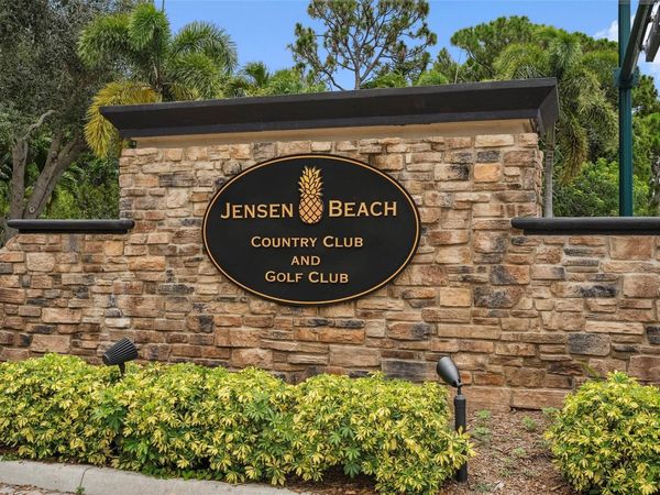 730 NW Red Pine Way, Jensen Beach, FL 34957