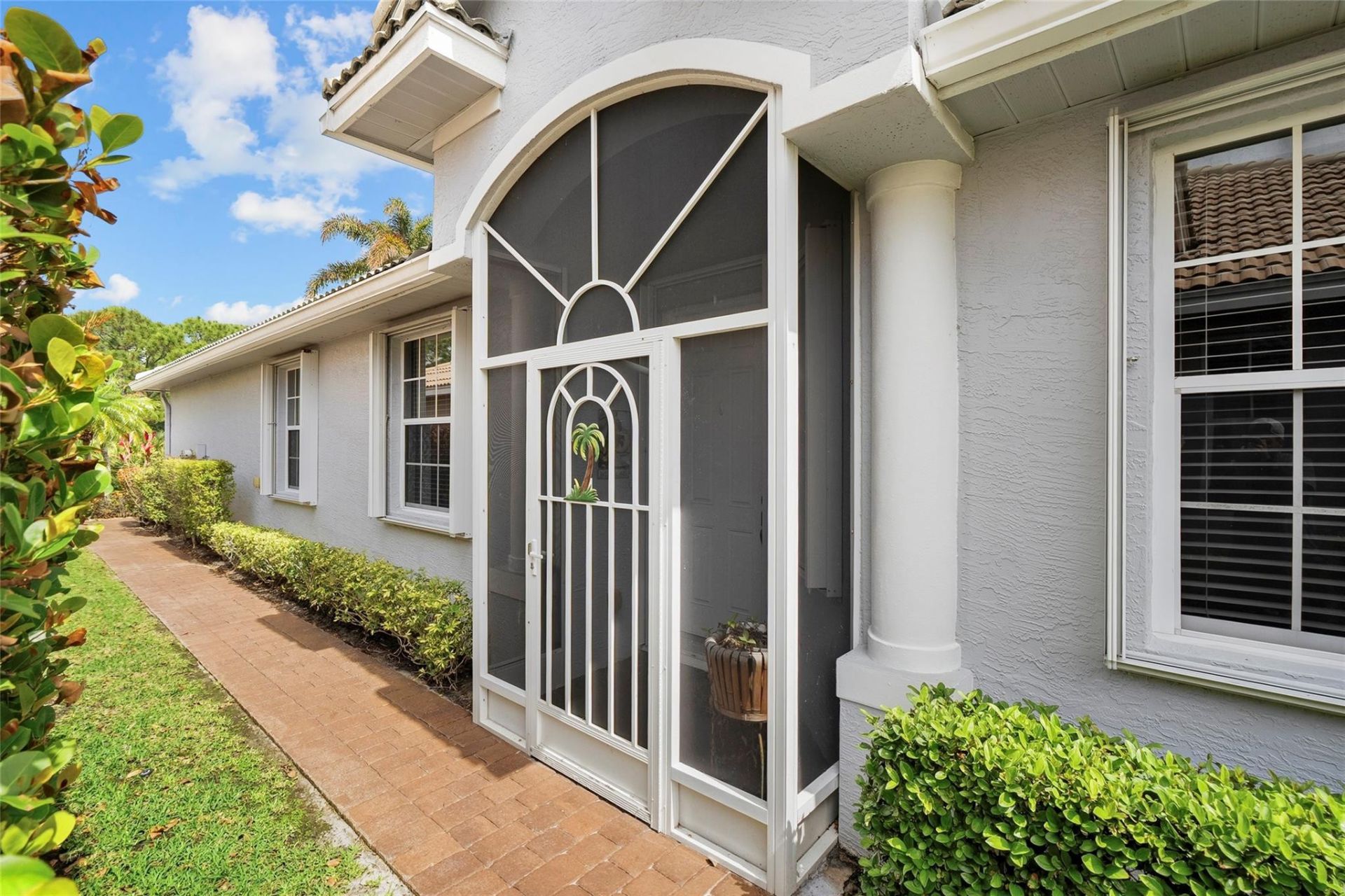 730 NW Red Pine Way, Jensen Beach, FL 34957 Photo