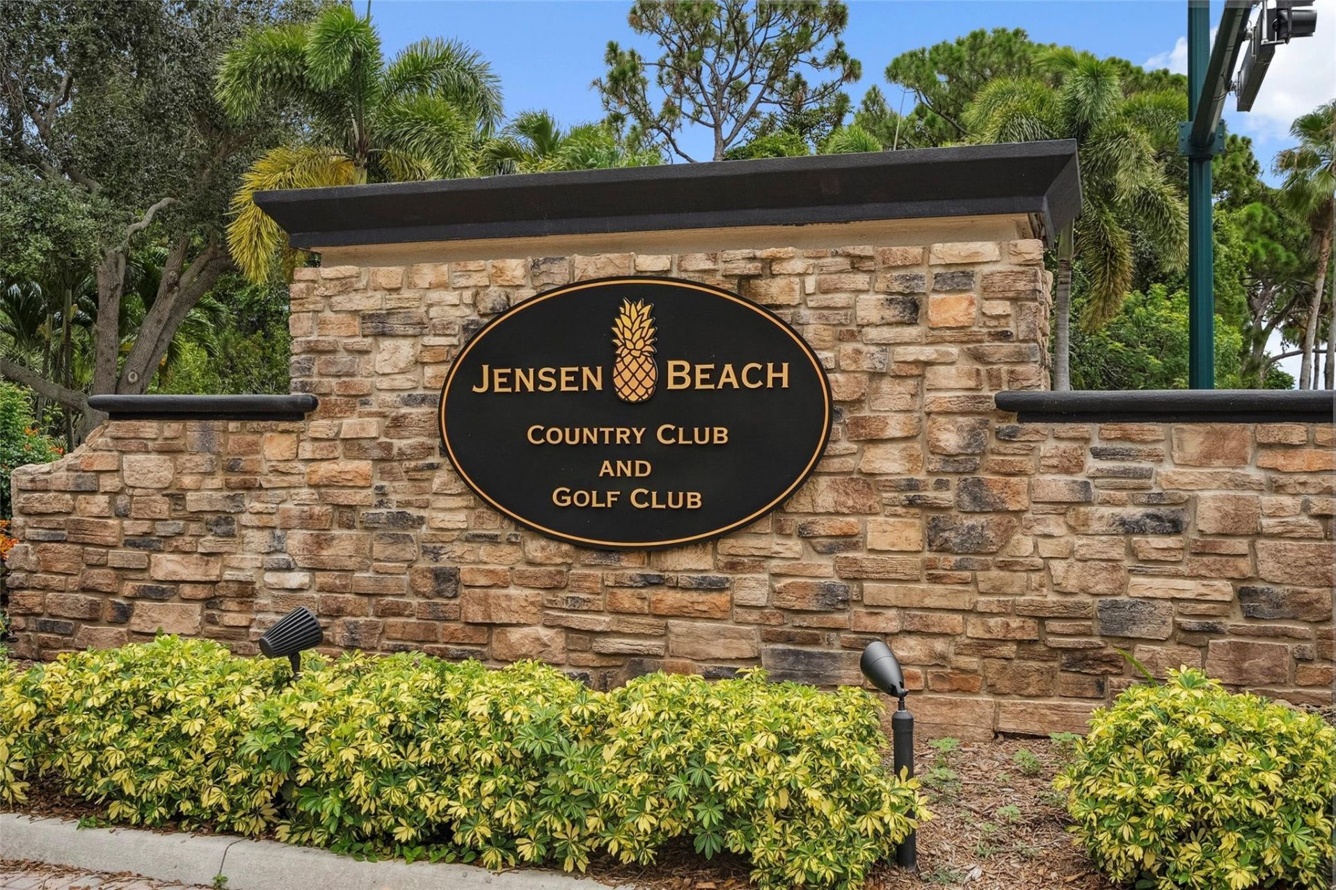 730 NW Red Pine Way, Jensen Beach, FL 34957 Photo