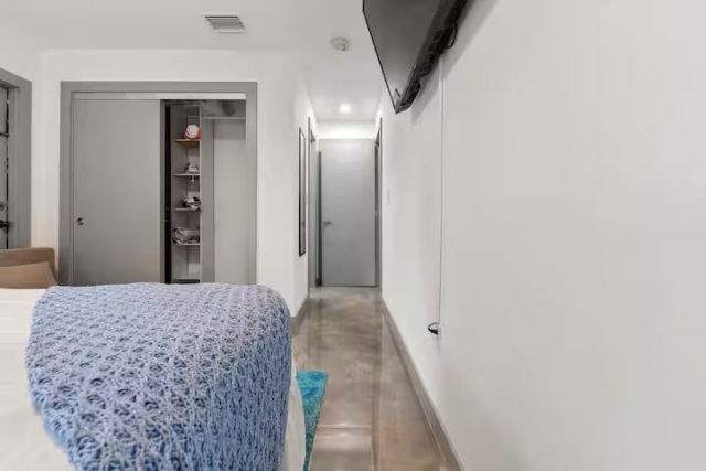 909 SW 16th Street, Fort Lauderdale, FL 33315 Photo