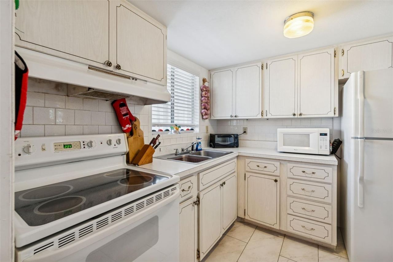 1858 Sunny Drive, Unit F21, Bradenton, FL 34207 Photo