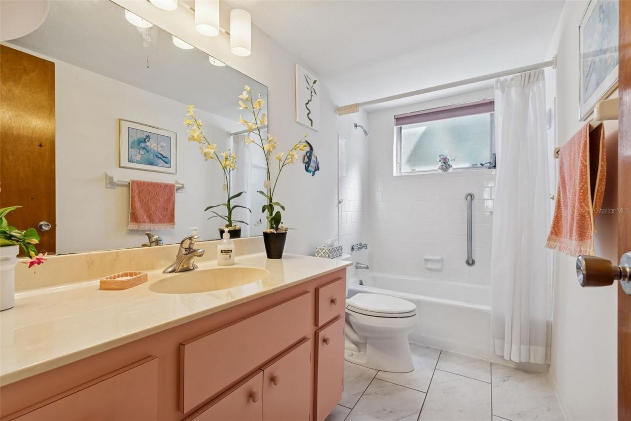 1858 Sunny Drive, Unit F21, Bradenton, FL 34207 Photo