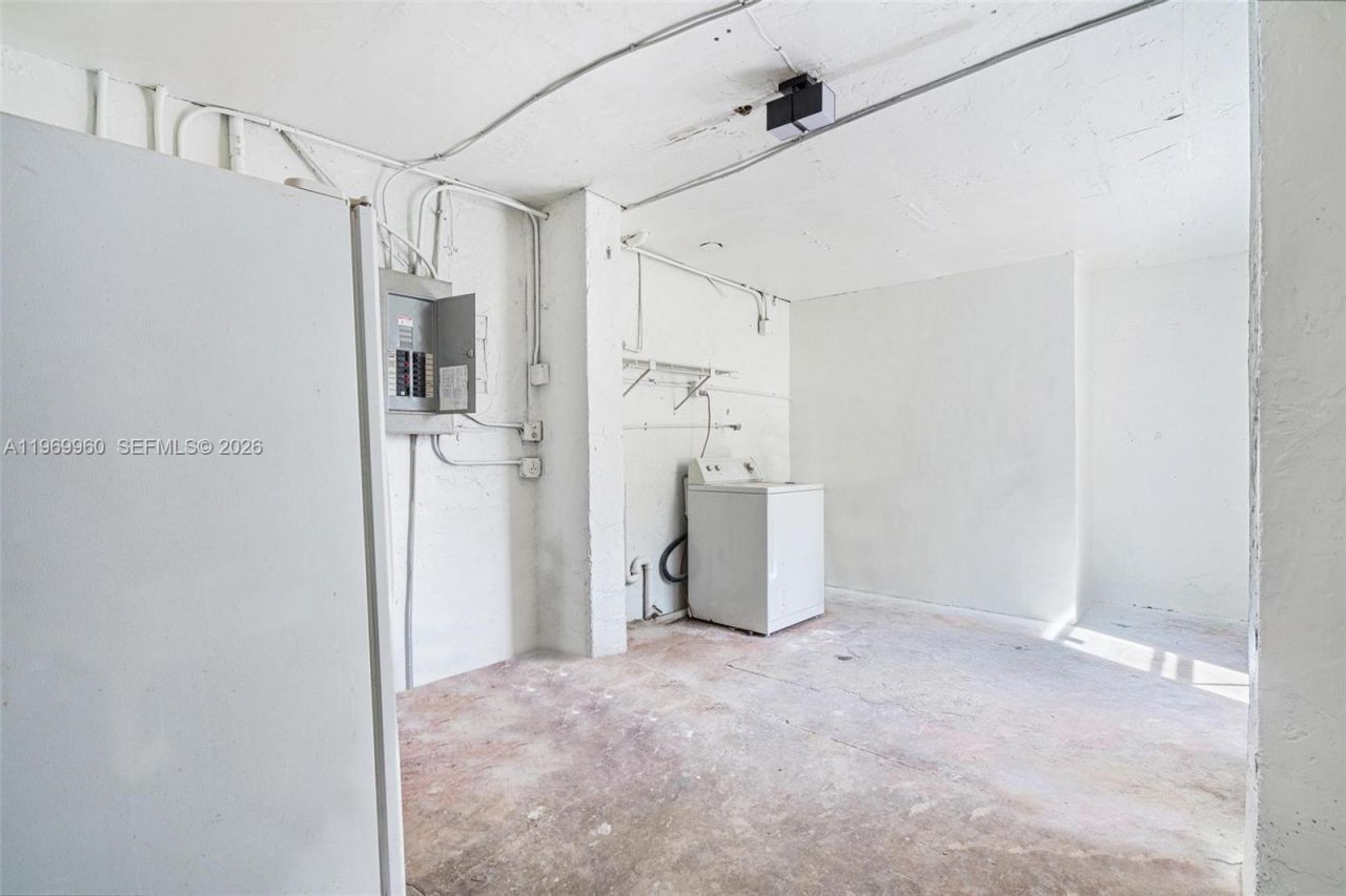 1523 NW 38th St, Miami, FL 33142 Photo