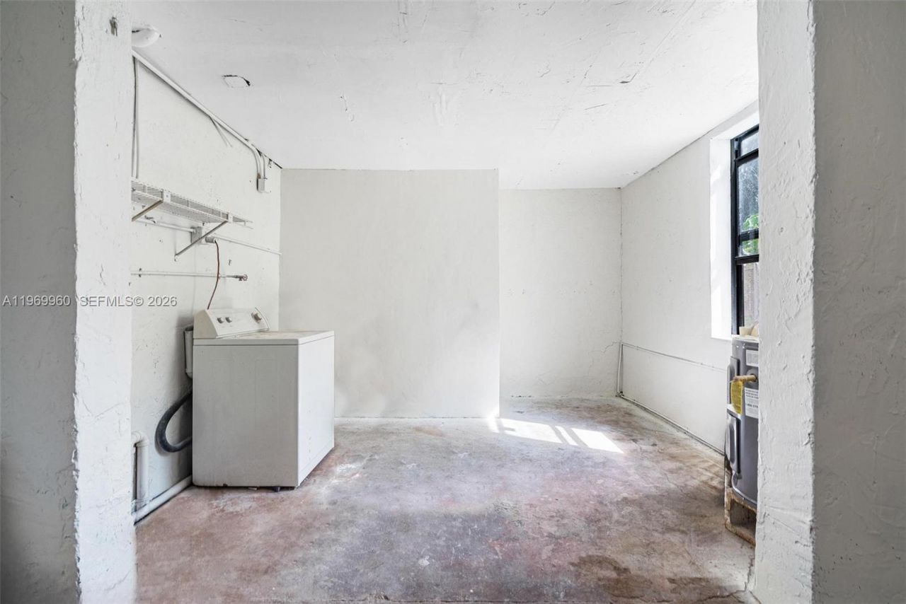 1523 NW 38th St, Miami, FL 33142 Photo