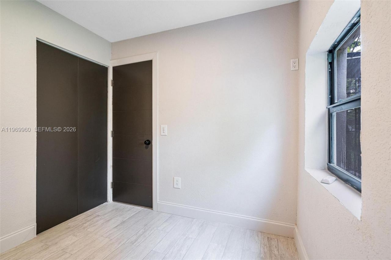 1523 NW 38th St, Miami, FL 33142 Photo