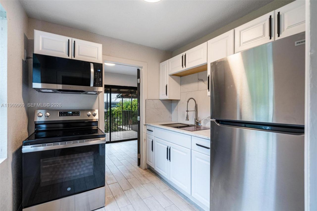 1523 NW 38th St, Miami, FL 33142 Photo