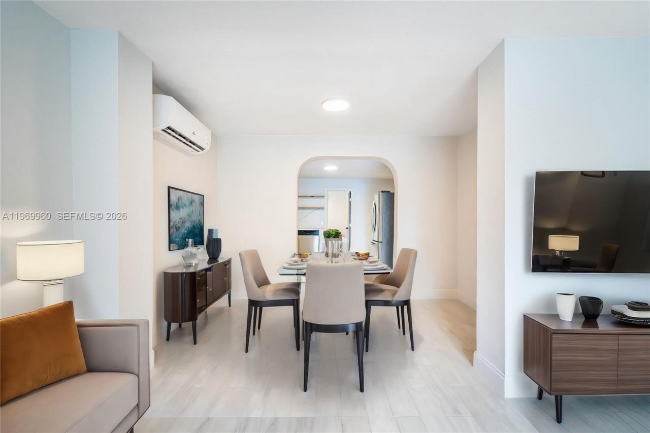 1523 NW 38th St, Miami, FL 33142 Photo