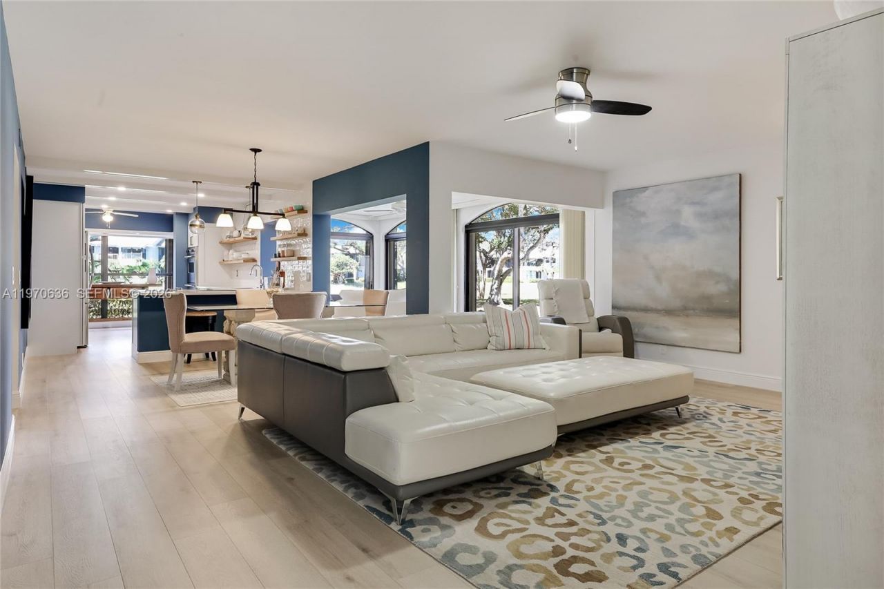 16671 N Traders Xing N , Unit 121, Jupiter, FL 33477 Photo