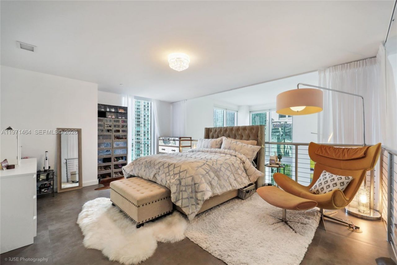 1060 Brickell Ave , Unit 1003, Miami, FL 33131 Photo