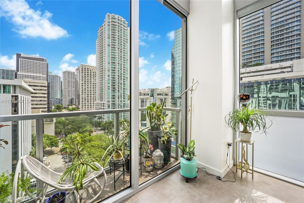 1060 Brickell Ave , Unit 1003, Miami, FL 33131 Photo
